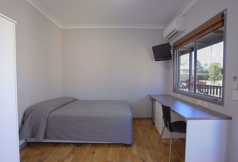 Отель Discovery Parks Emerald