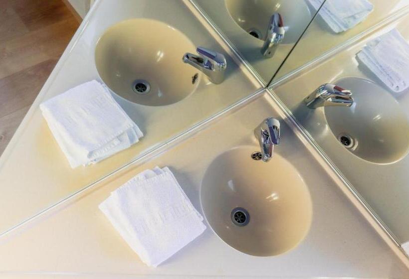 ホテル Eco Sud Agen Autoroute