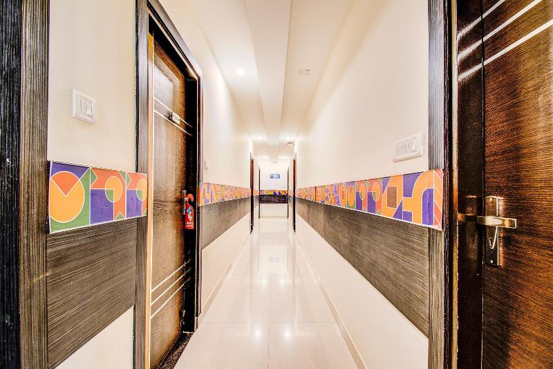 Fabhotel Corporate Crown   Nr Jyoti Nivas University