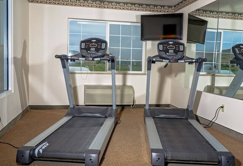 فندق Fairbridge Inn Express Dillon