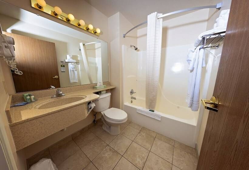 فندق Fairbridge Inn Express Dillon