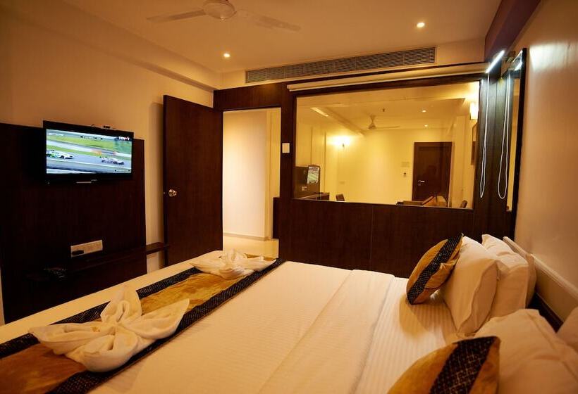 فندق Golden View