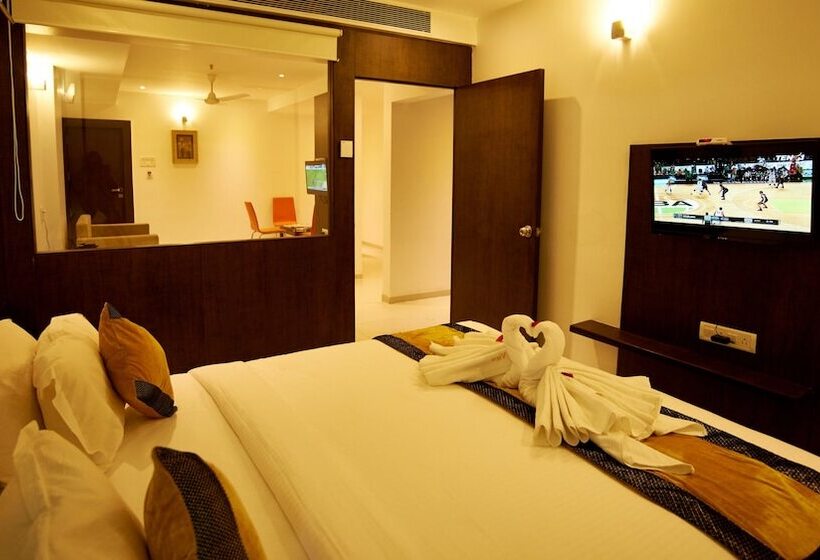 فندق Golden View