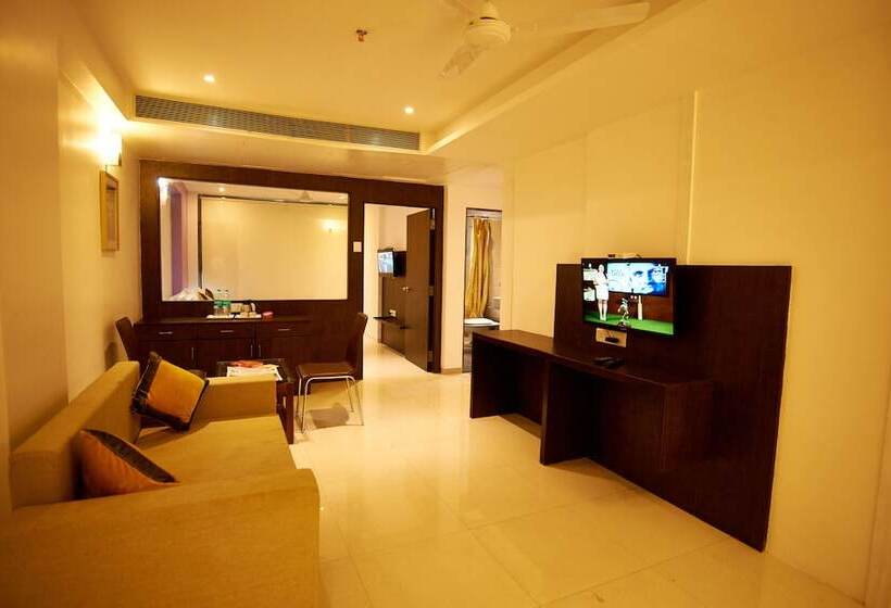 فندق Golden View