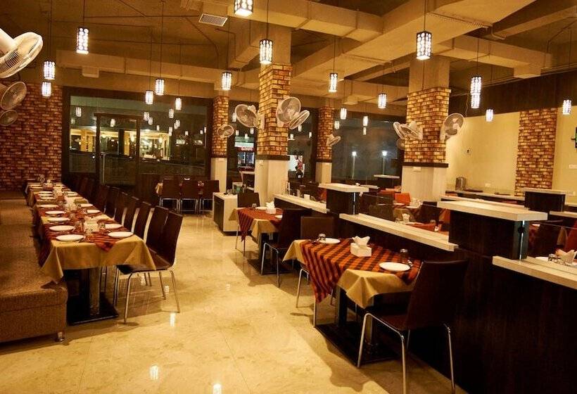 فندق Golden View