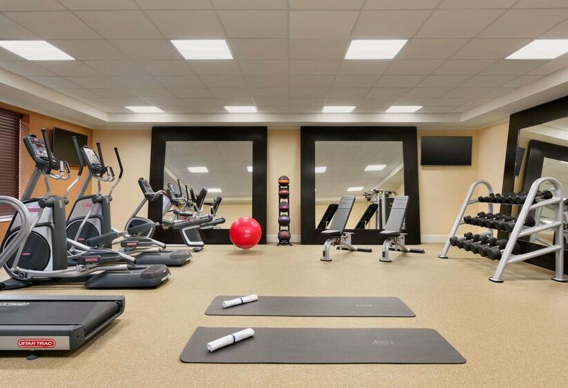 호텔 Hilton Garden Inn Statesville