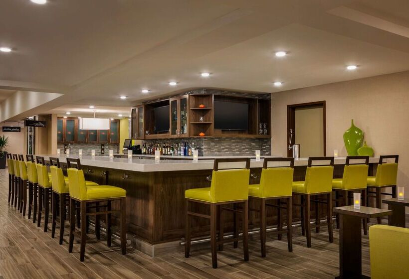 호텔 Hilton Garden Inn Statesville