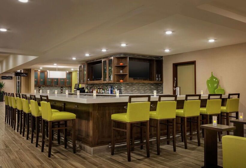 호텔 Hilton Garden Inn Statesville