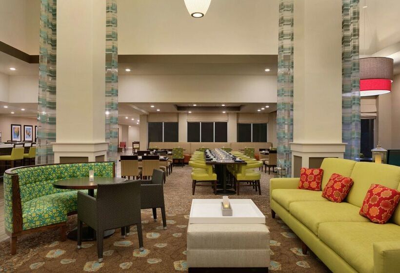 호텔 Hilton Garden Inn Statesville