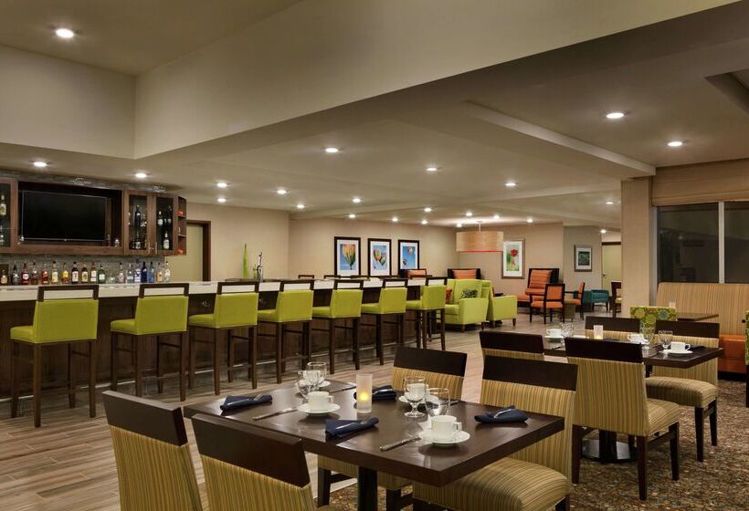 호텔 Hilton Garden Inn Statesville