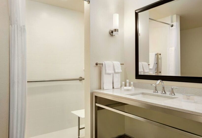 호텔 Hilton Garden Inn Statesville