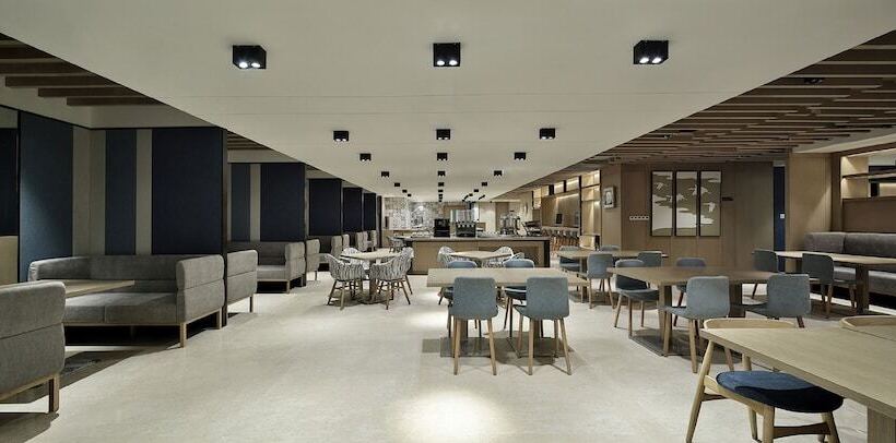 هتل Holiday Inn Express Chengdu Wenjiang Hotspring, An Ihg