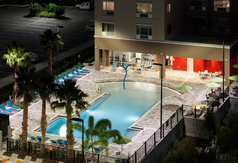 酒店 Holiday Inn Express & Suites   Orlando At Seaworld, An Ihg