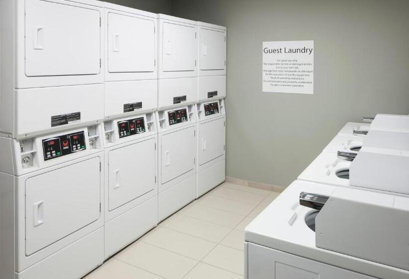 酒店 Holiday Inn Express & Suites   Orlando At Seaworld, An Ihg