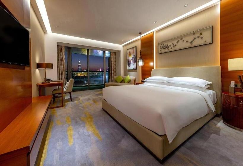 Отель Holiday Inn Nanjing Xuanwu Lake, An Ihg
