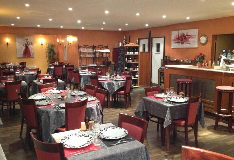 בית מלון כפרי Hôtel Le Forestia