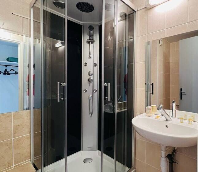 בית מלון כפרי Hôtel Le Forestia