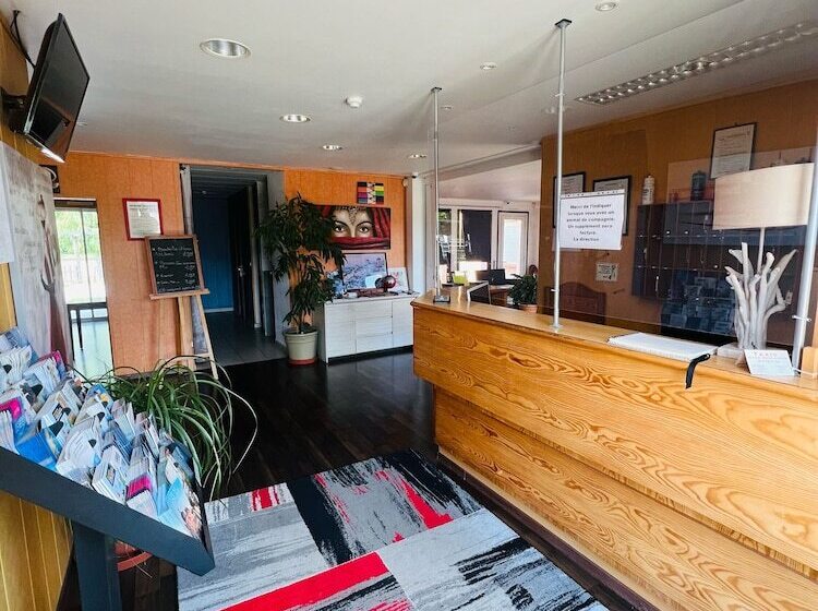 בית מלון כפרי Hôtel Le Forestia