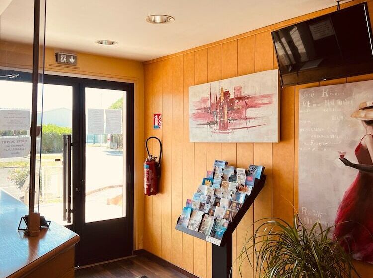 בית מלון כפרי Hôtel Le Forestia