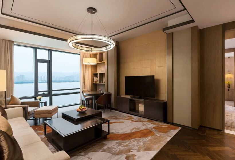 Отель Hyatt Regency Fuzhou Cangshan