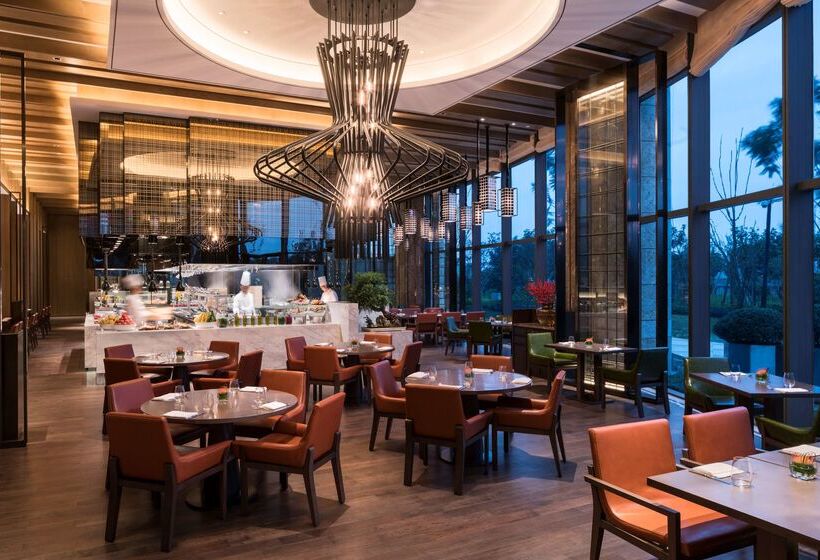 Отель Hyatt Regency Fuzhou Cangshan