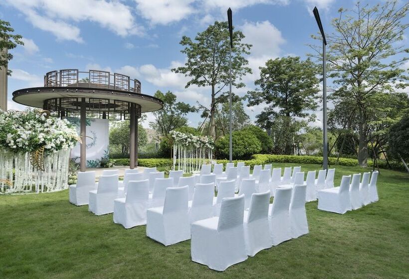 Отель Hyatt Regency Fuzhou Cangshan