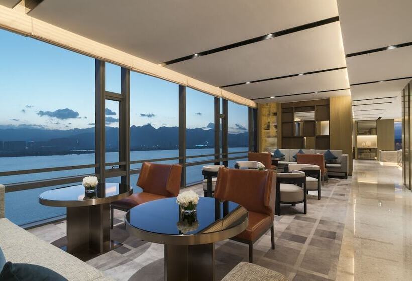 Отель Hyatt Regency Fuzhou Cangshan