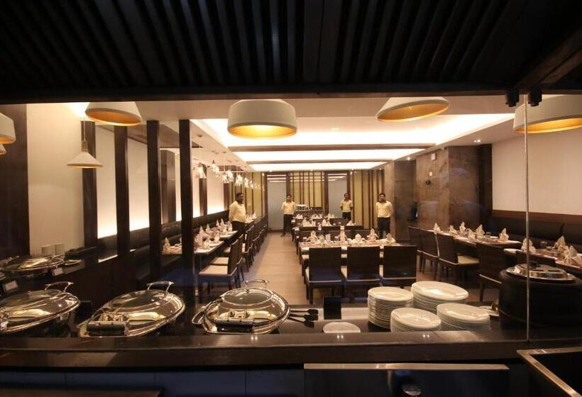 호텔 Khanna Fiesta