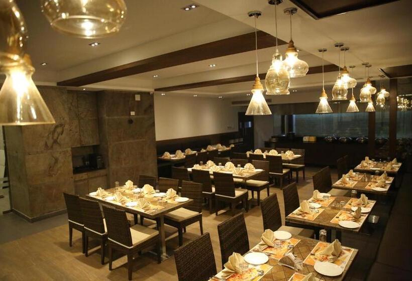 호텔 Khanna Fiesta