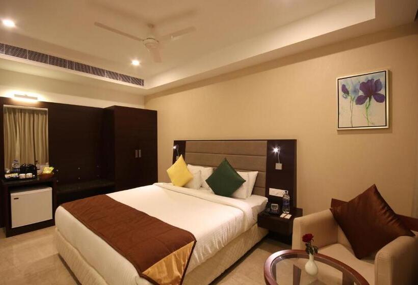 호텔 Khanna Fiesta