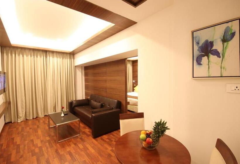 호텔 Khanna Fiesta