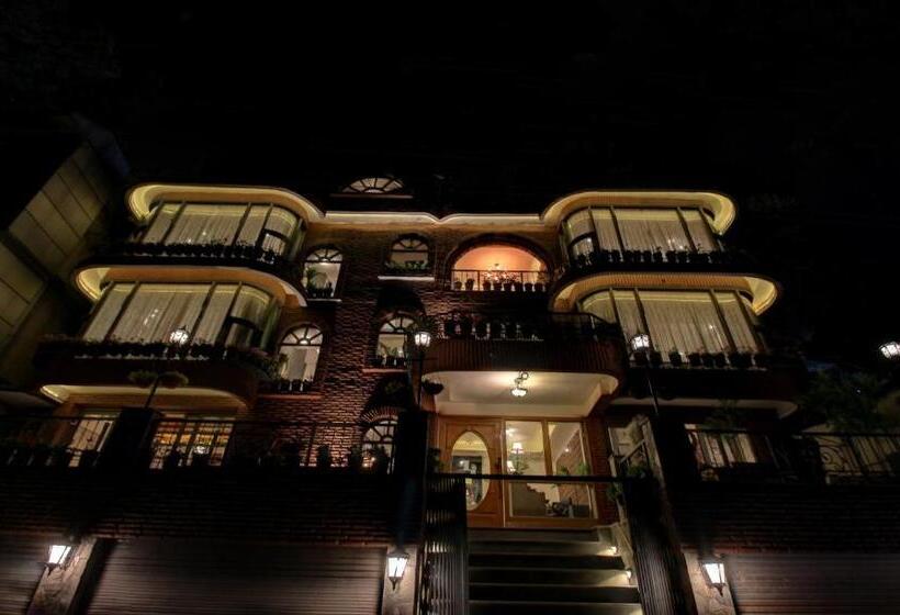 酒店 Lakeside Inn Nainital