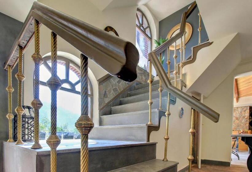 酒店 Lakeside Inn Nainital