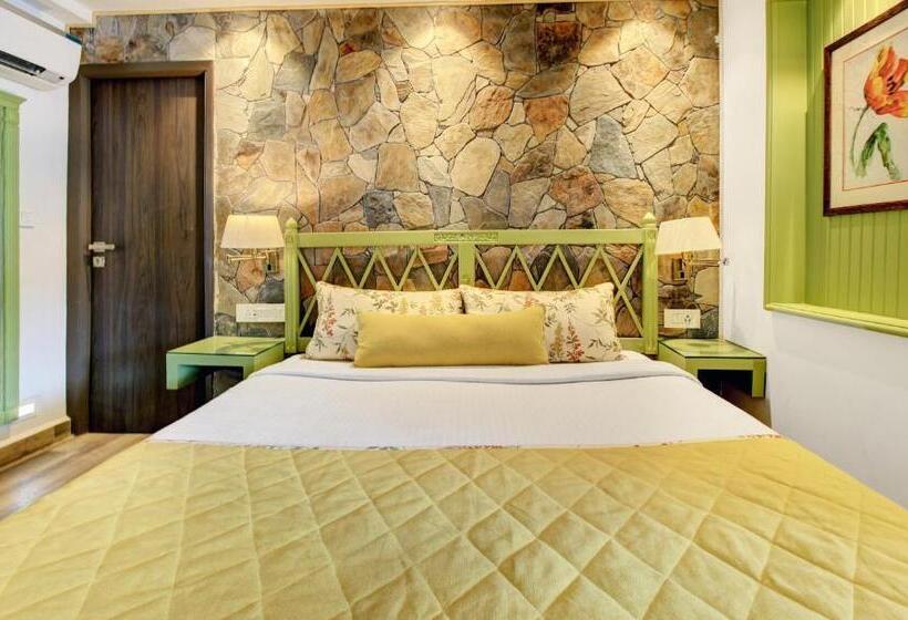 酒店 Lakeside Inn Nainital