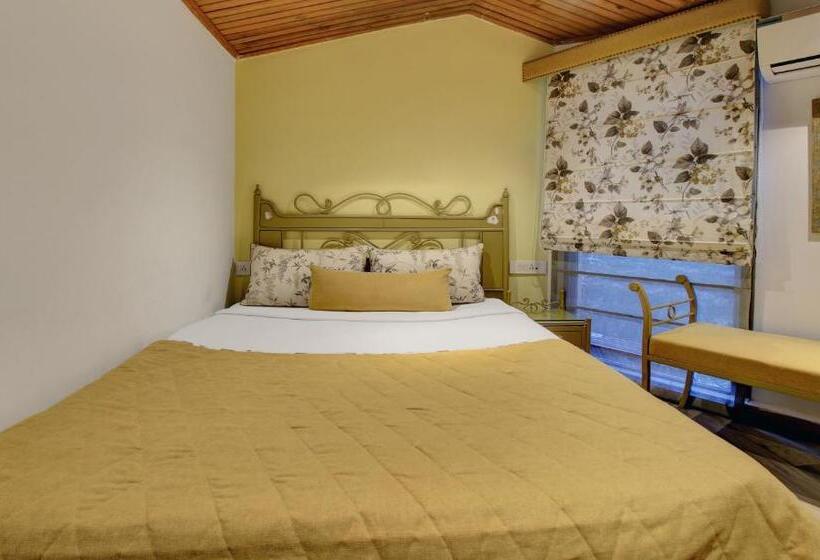 酒店 Lakeside Inn Nainital