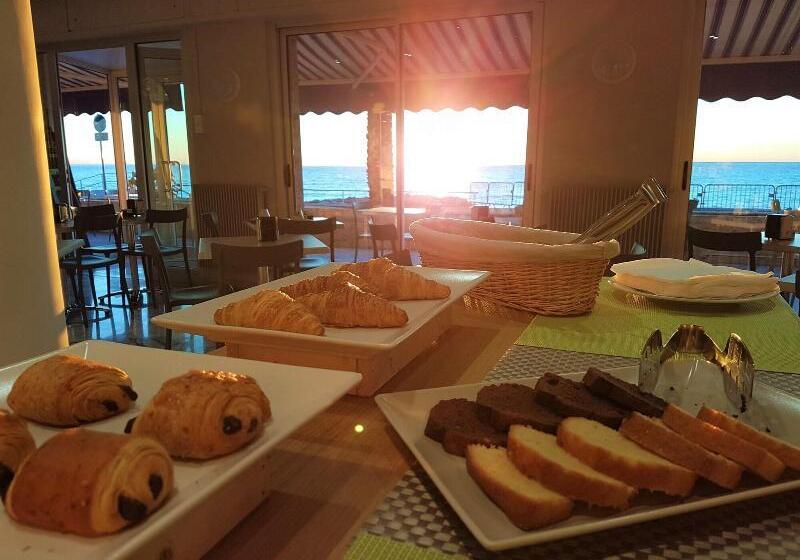 ホテル Le Dauphin