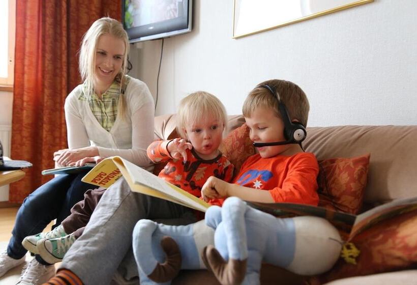 בית מלון כפרי Li Iisalmen Seurahuone