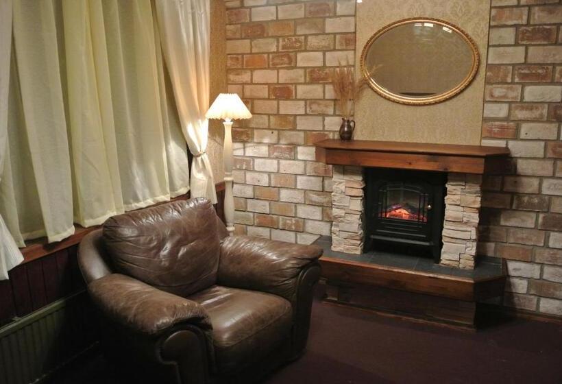 בית מלון כפרי Li Iisalmen Seurahuone