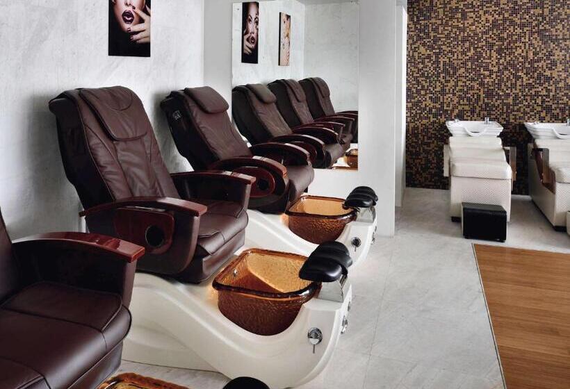 Отель Nh Collection Colombo