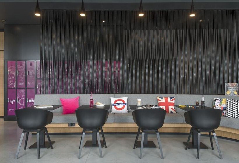 هتل Moxy London Excel