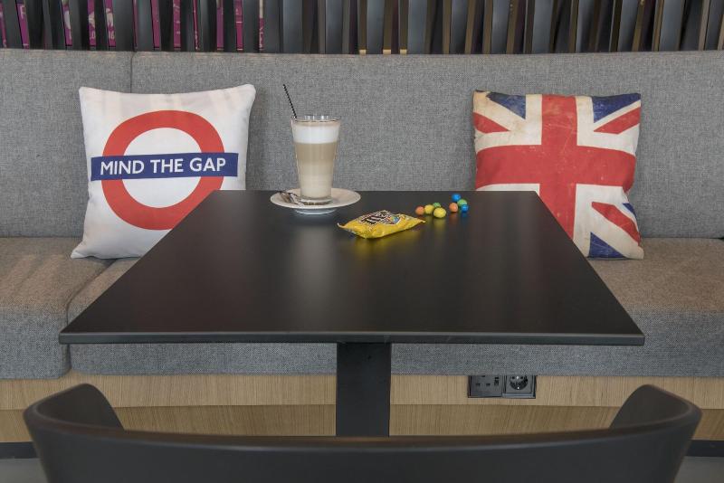 호텔 Moxy London Excel