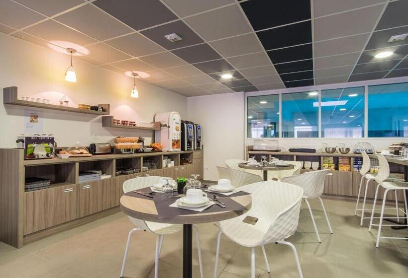 Nemea Appart Hotel Quai Victor Tours Centre