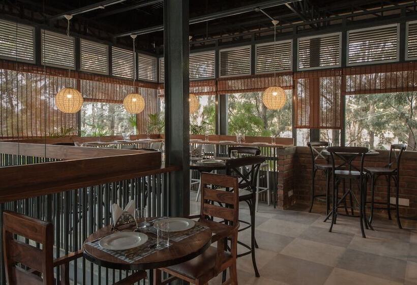 ホテル Olive Golflinks  By Embassy Group