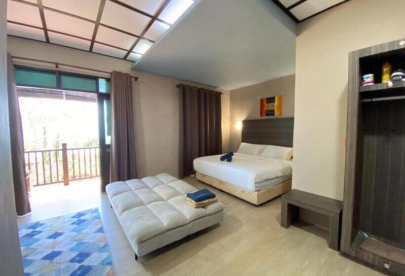 فندق Pandan Laut Beach Resort