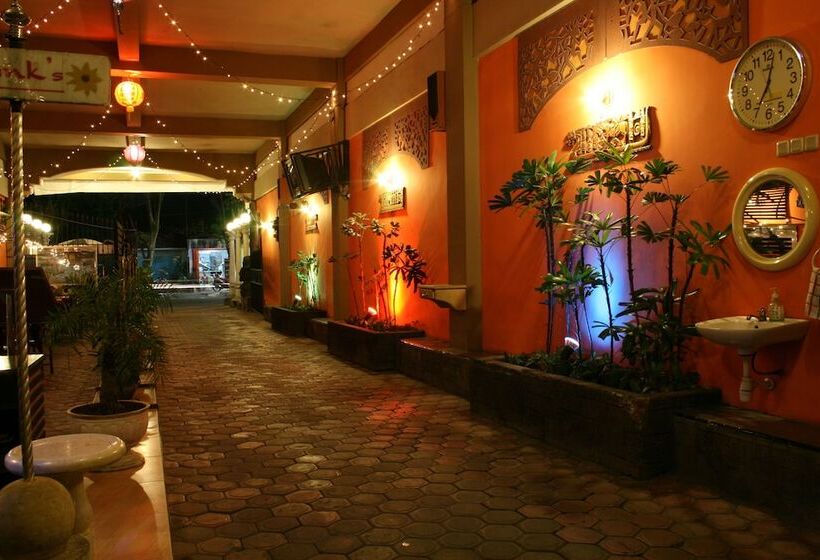فندق Patria Plaza