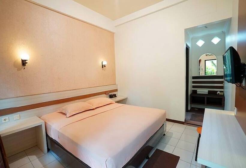 فندق Patria Plaza