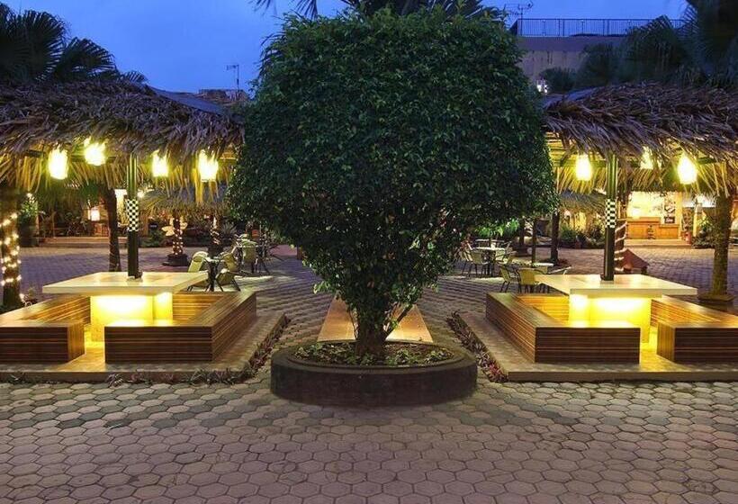 فندق Patria Plaza