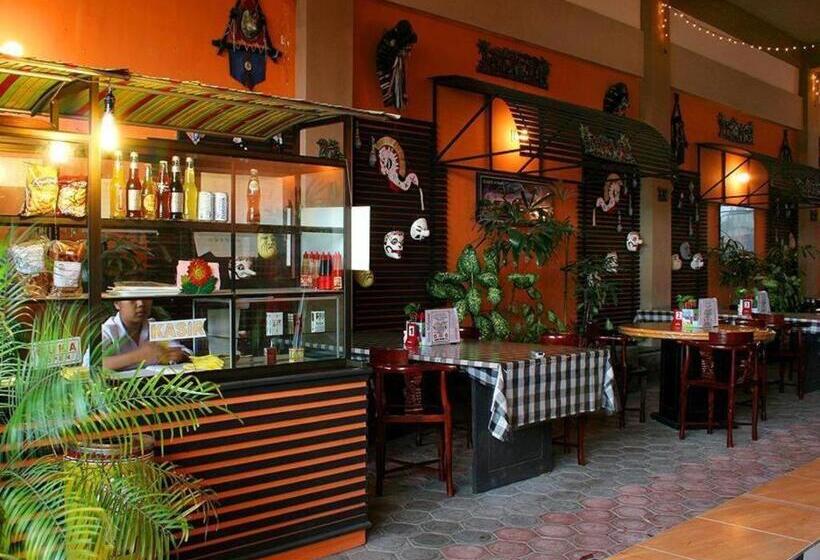 فندق Patria Plaza