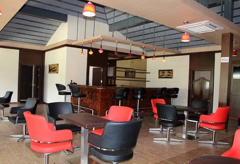 בית מלון כפרי Purple Palms Resort & Spa