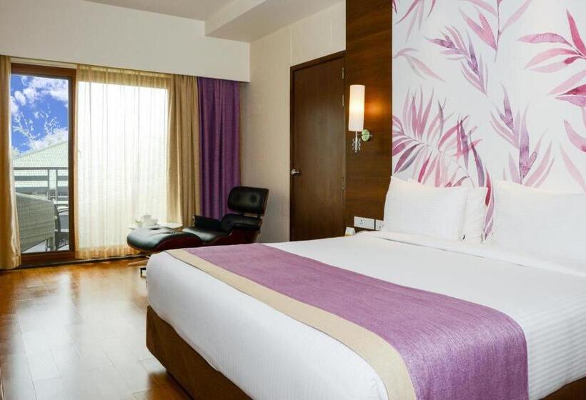 בית מלון כפרי Purple Palms Resort & Spa